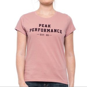 🔴2/$25 NWT Peak Performance Paula Short Sleeve T-Shirt